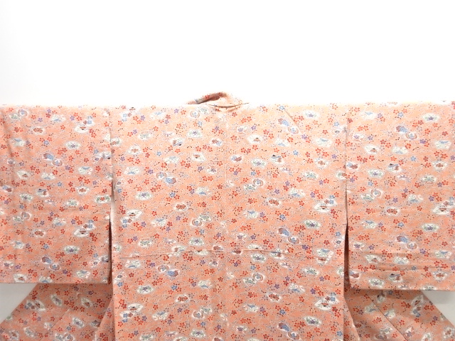  縮緬地　地紙に花鳥模様小紋着物